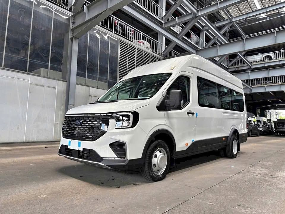 Thuê Xe 18 Chỗ Đi Vũng Tàu – Giải Pháp Hoàn Hảo Cho Chuyến Du Lịch Biển Thư Giãn